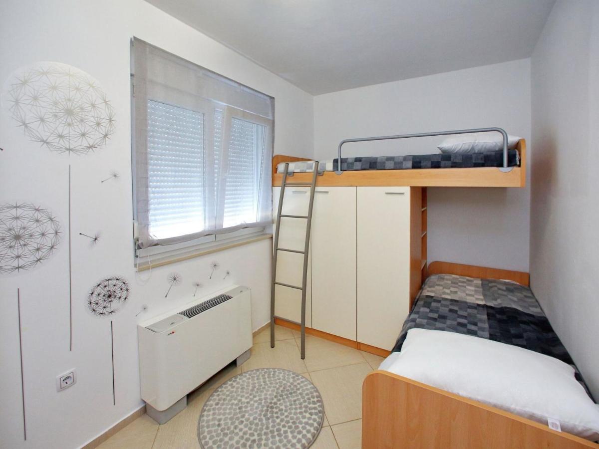Sun-Kissed Apartment In Bibinje With Garden ภายนอก รูปภาพ